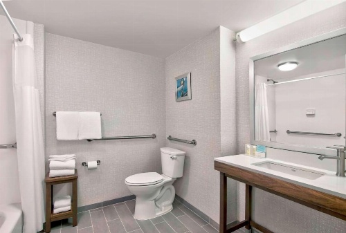 Hampton Inn By Hilton Fort Lauderdale Airport North image 44